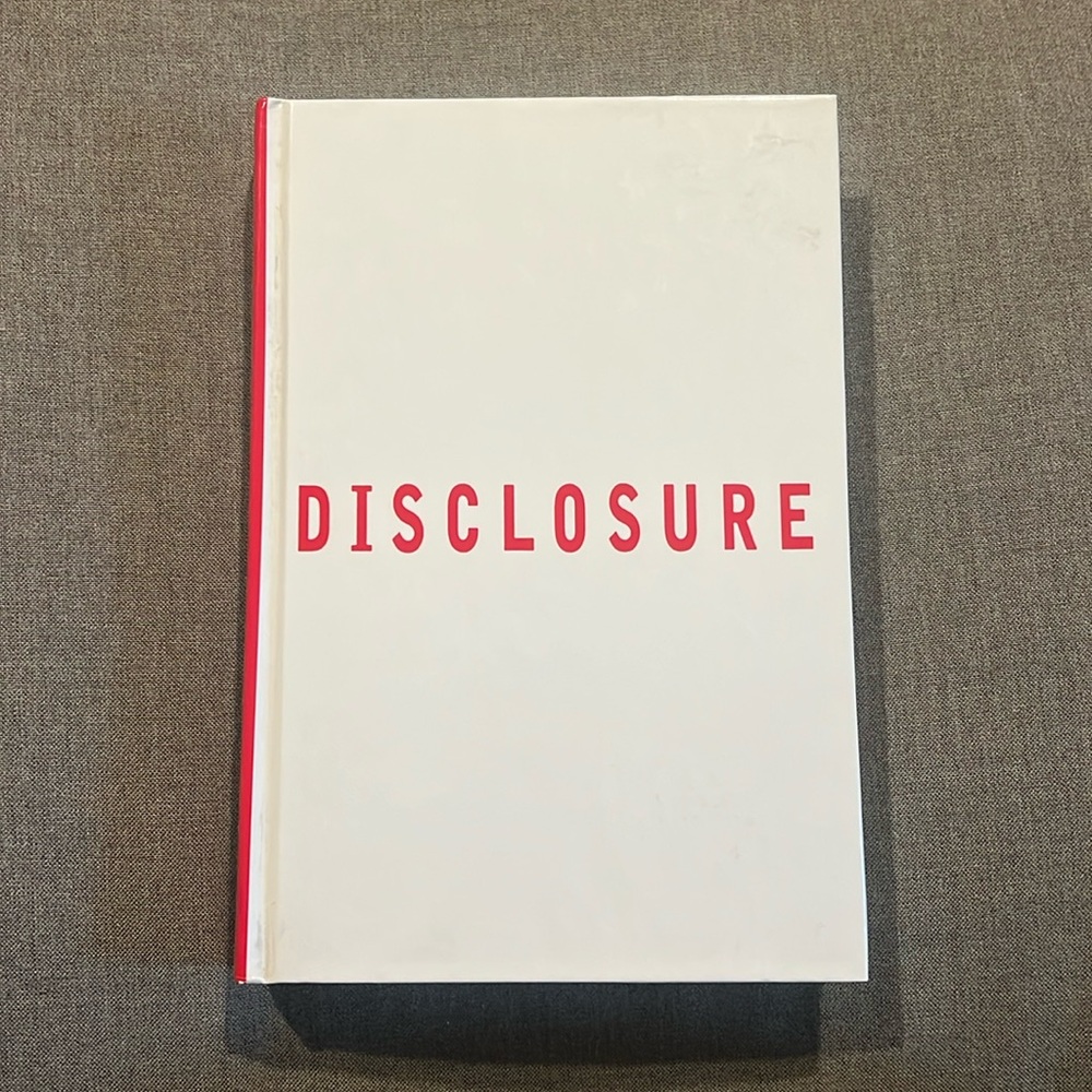 📚Disclosure by Michael Crichton